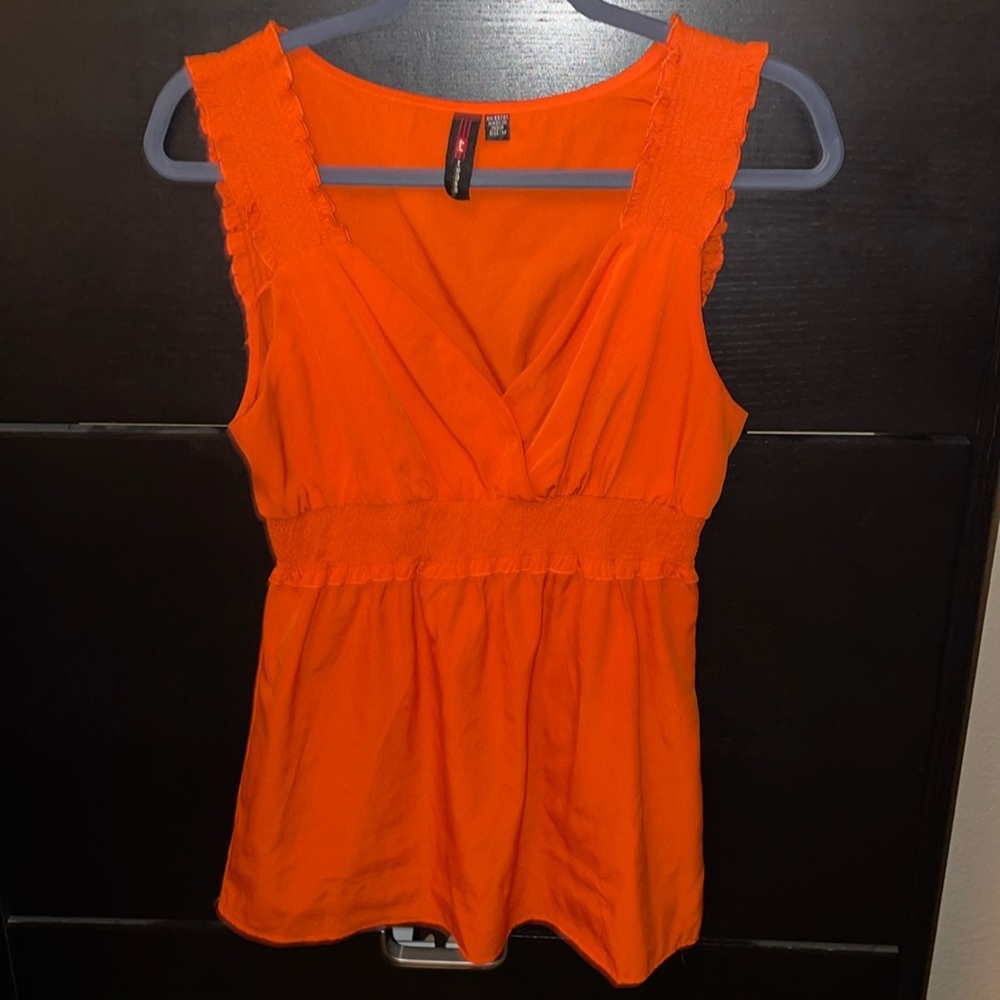 EUC-Womens Medium orange tank top